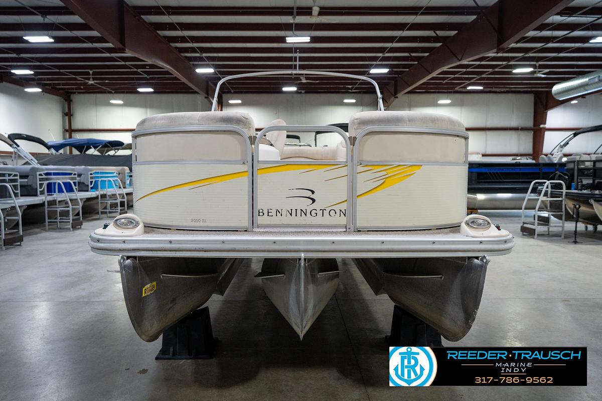 Used 2005 Bennington 2050 RL