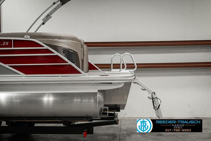 2025 Bennington 25 LTFB