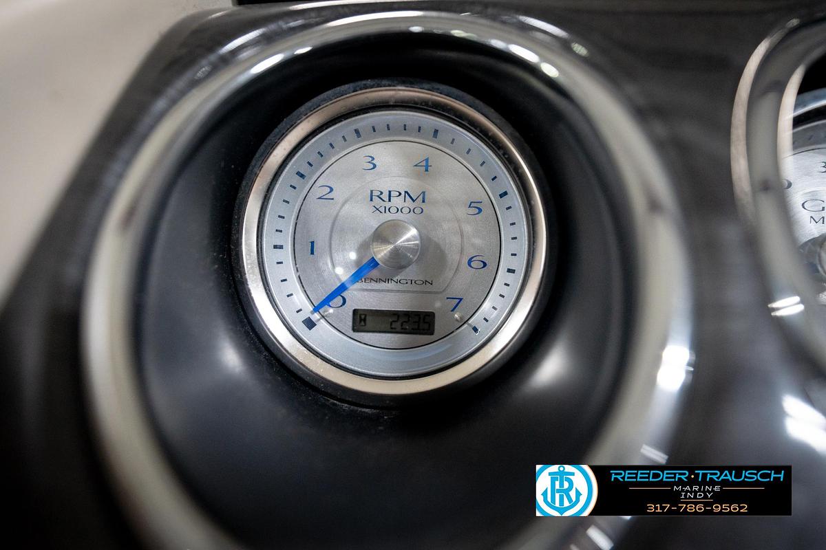 Used 2016 Bennington 2375 RSB