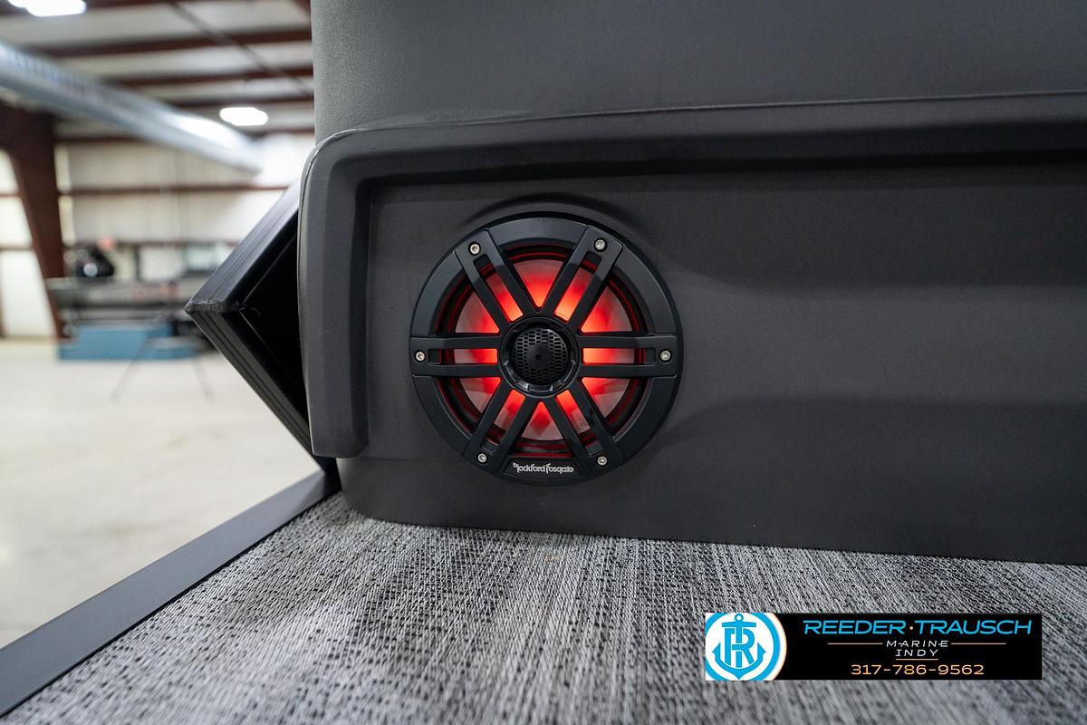 2026 Bennington 22 MFB