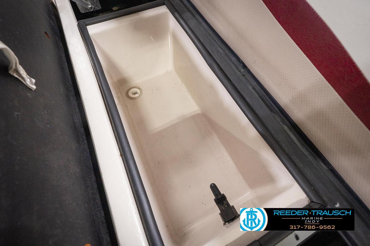 Used 2005 Crest 22 Crest III XRS