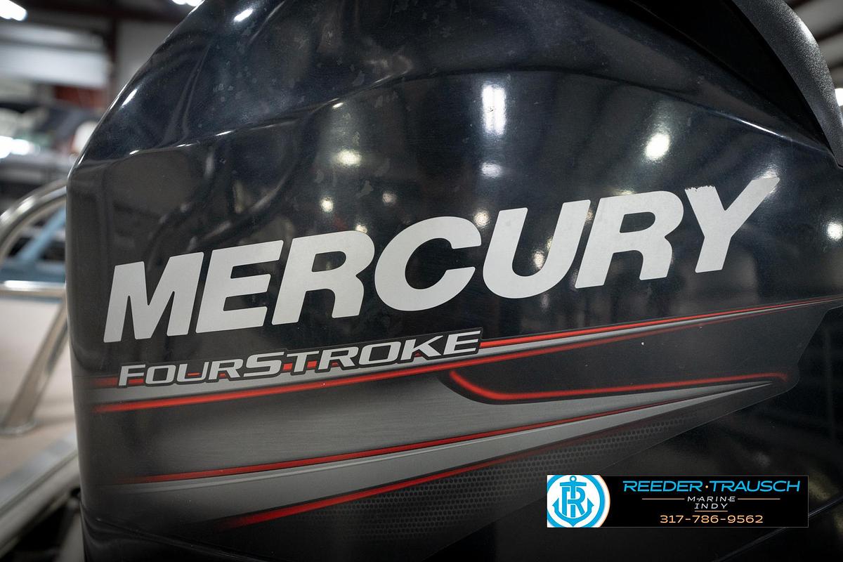 Used 2014 SunChaser Classic 8522 Lounger