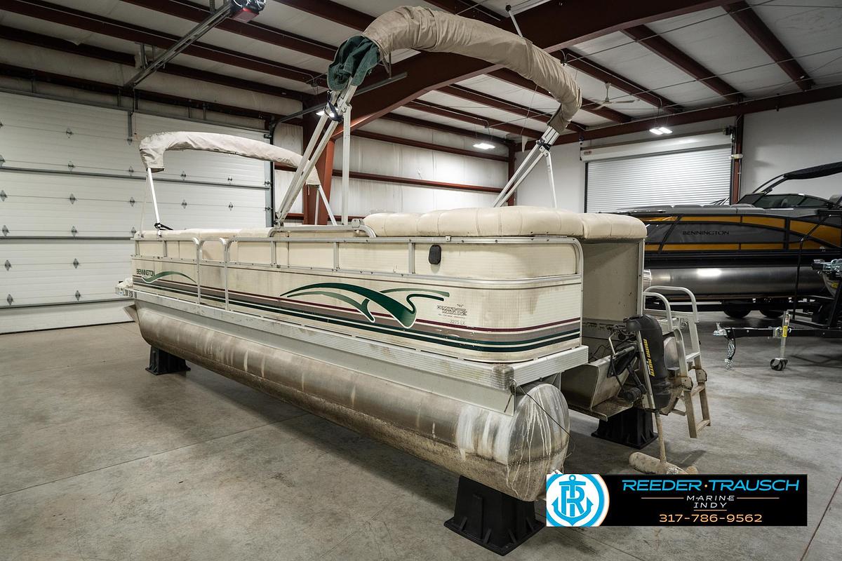 Used 2000 Bennington 2275 LX