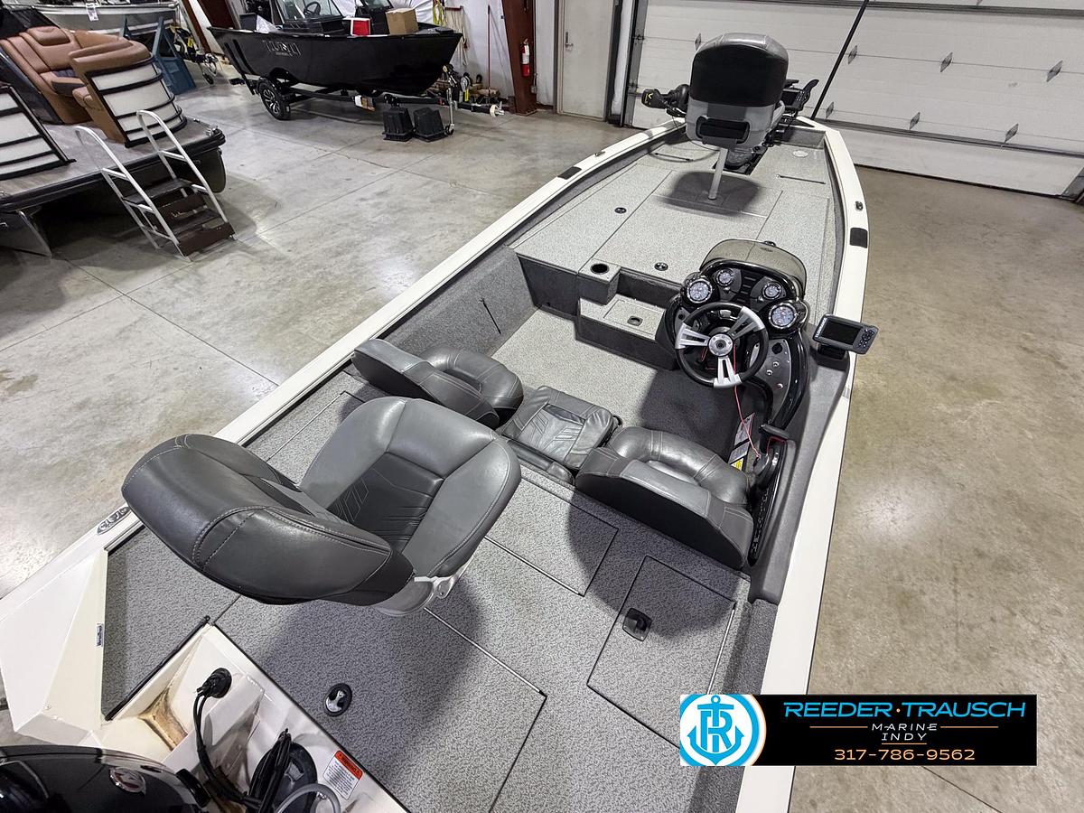 Used 2019 Tracker Pro Team 190 TX W/11