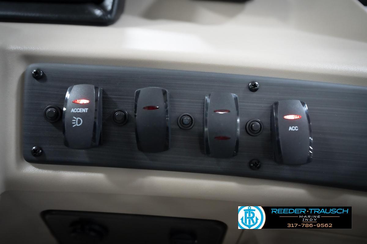 2026 Bennington 168 SLJ