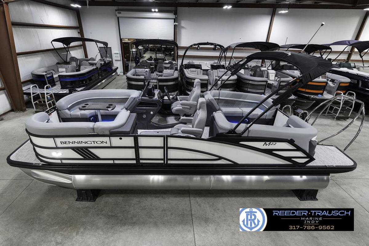 2025 Bennington 22 MFB