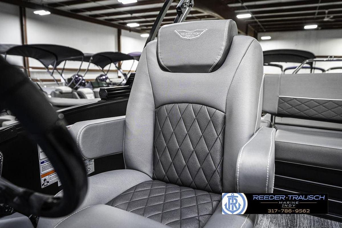 2025 Bennington 23 LTSB