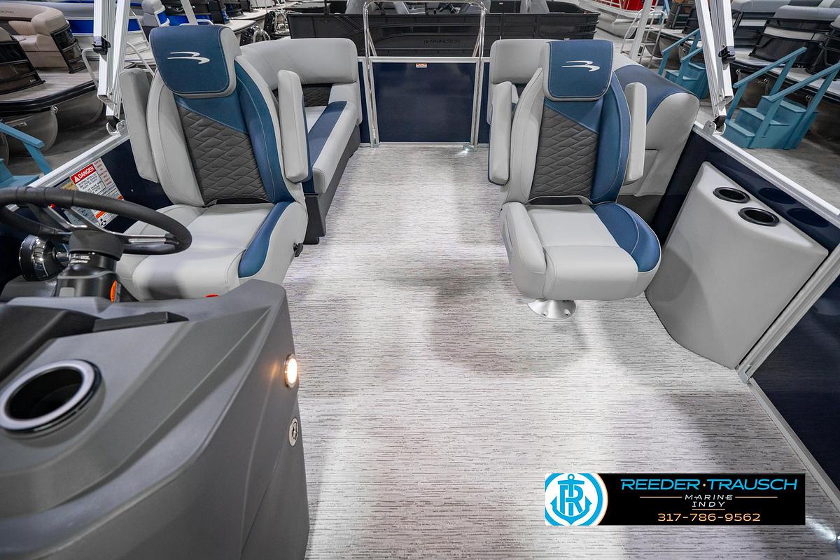 2027 Bennington 21 SSR