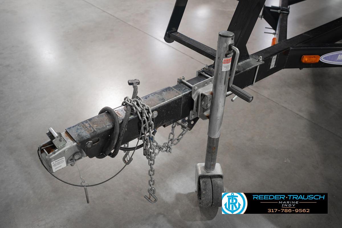 Used 2014 Bennington 2550 RCB