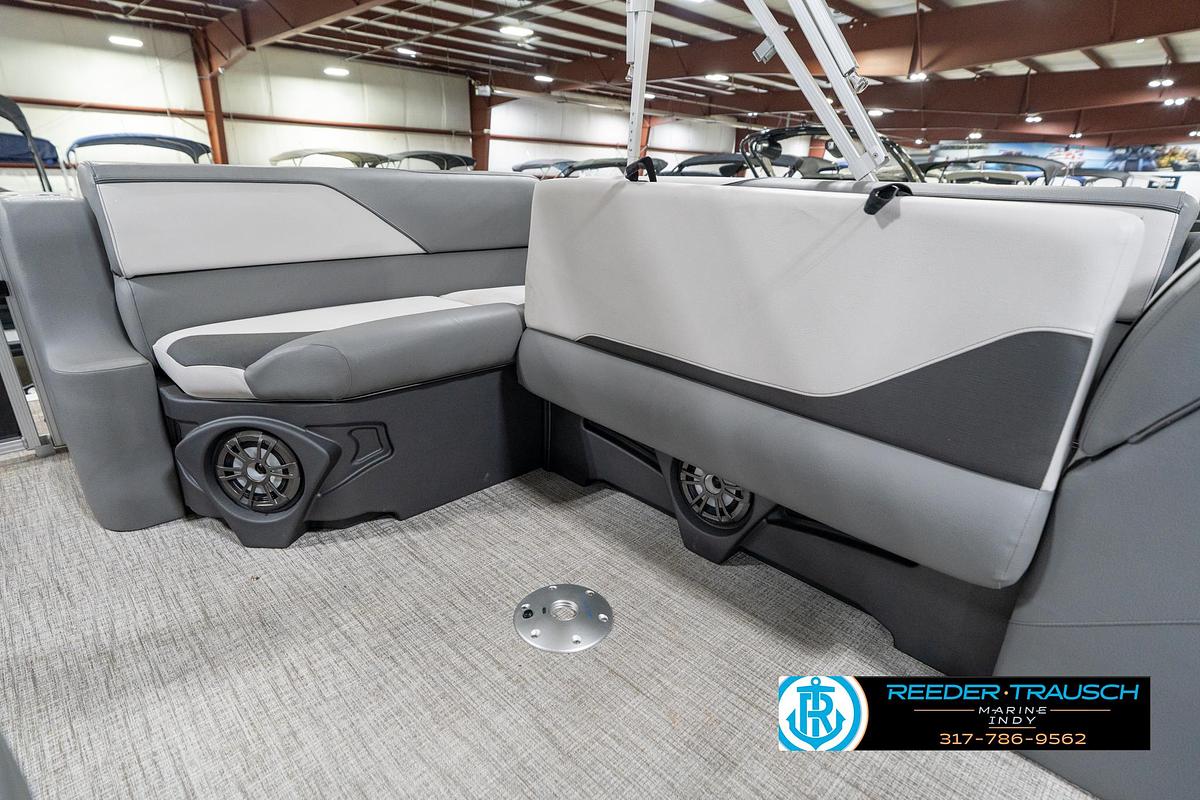 Used 2023 Avalon 2180 VENT CR