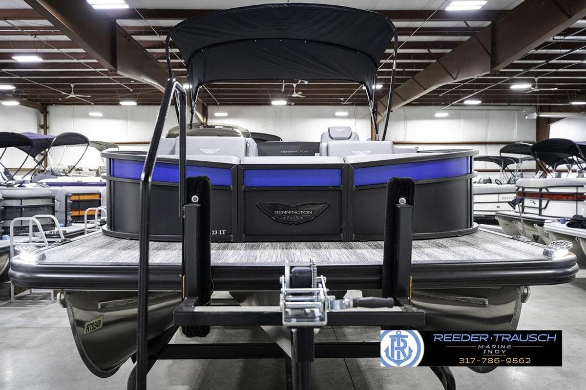 2025 Bennington 23 LTSB