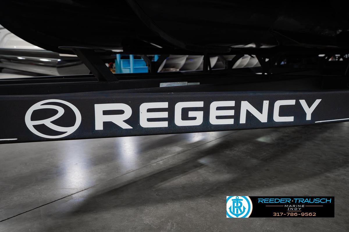 Used 2018 Regency 254 DL3