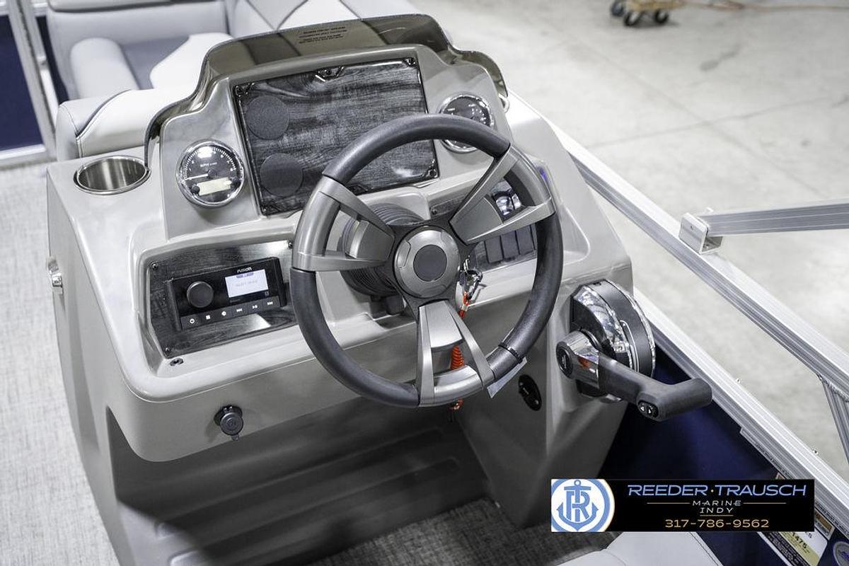 2025 Avalon 1785 Venture CRB