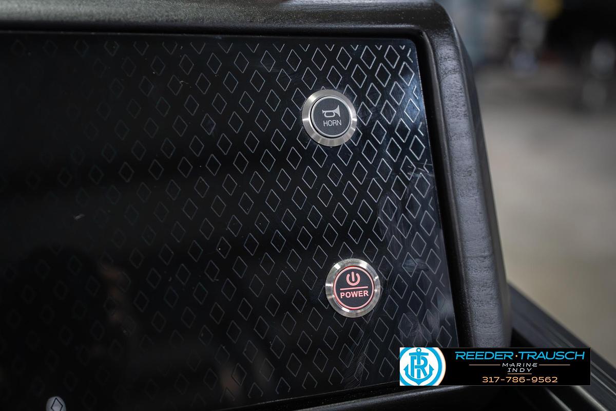 2026 Bennington 24 MSB