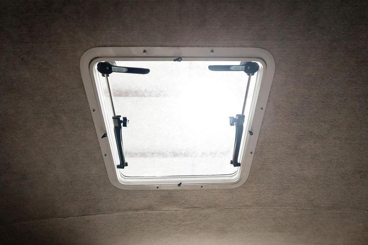 Used 1997 Sea Ray 240 Sundancer