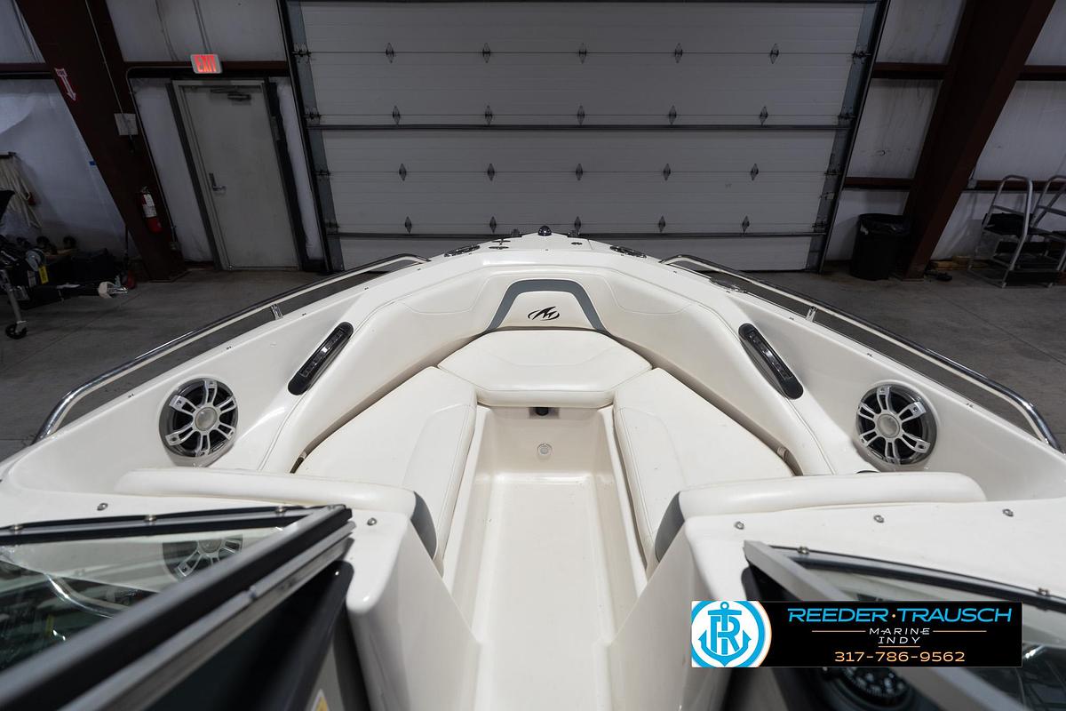 Used 2014 Monterey 204 FS