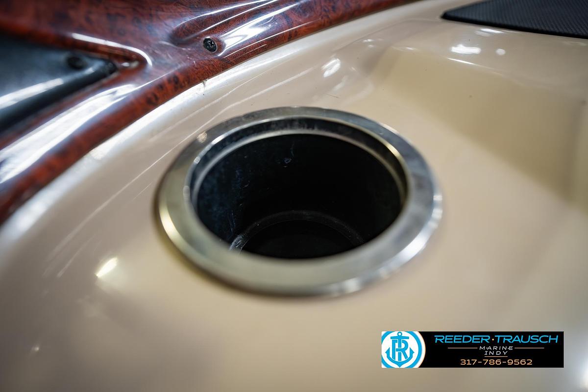 Used 2014 Tracker Marine Sig Party Barge 20 DLX