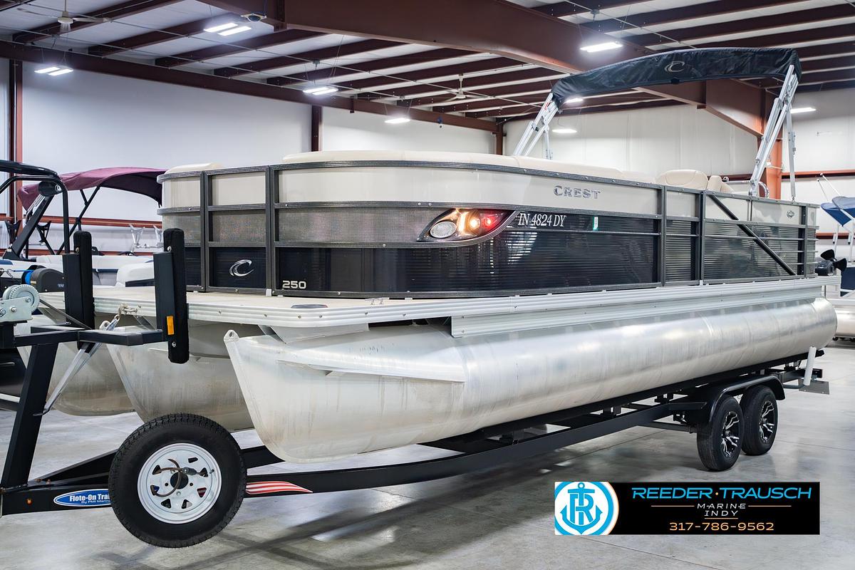 Used 2016 Crest 250 SLR2