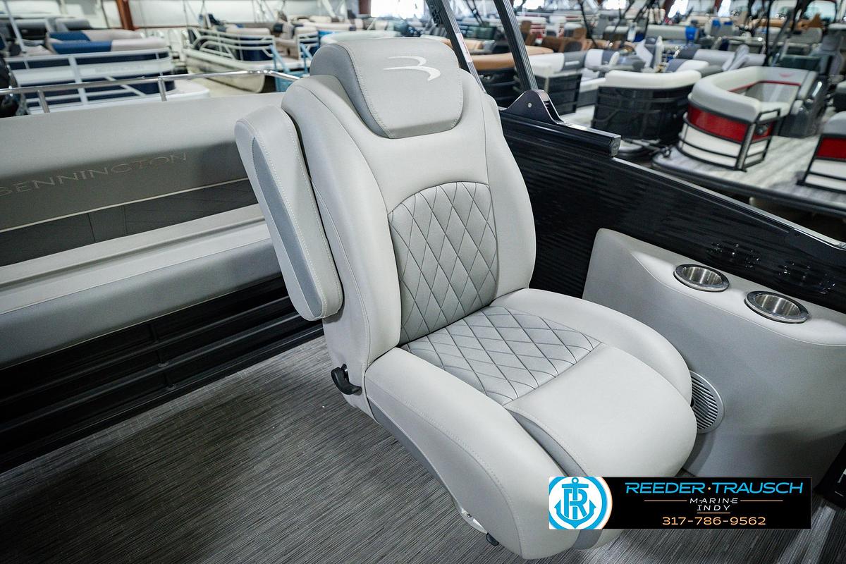 Used 2022 Bennington 23 LTSB