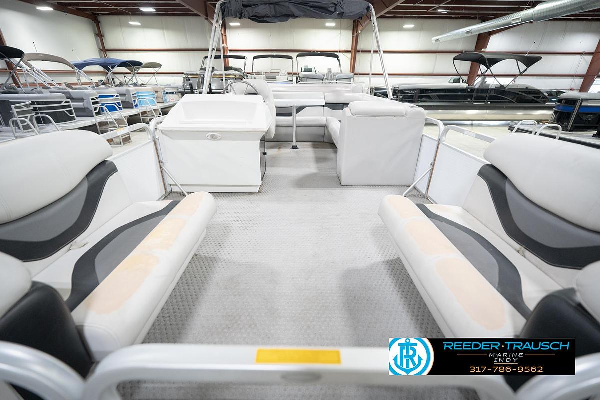 Used 1991 Godfrey Sanpan SP 2200