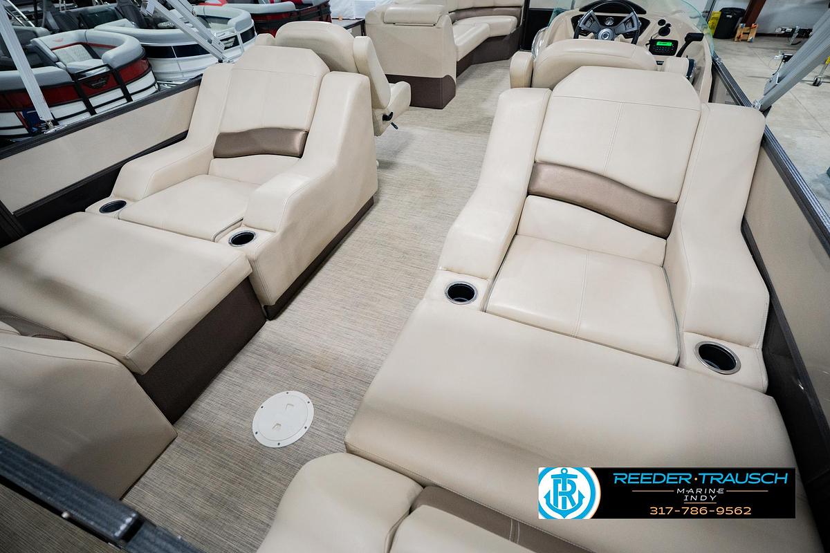 Used 2016 Crest 250 SLR2