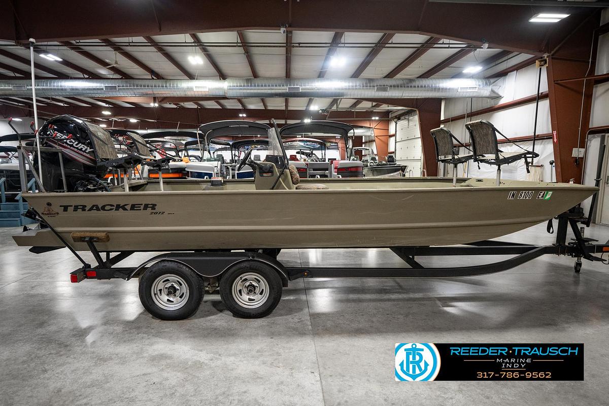 Used 2018 Tracker 2072 CC