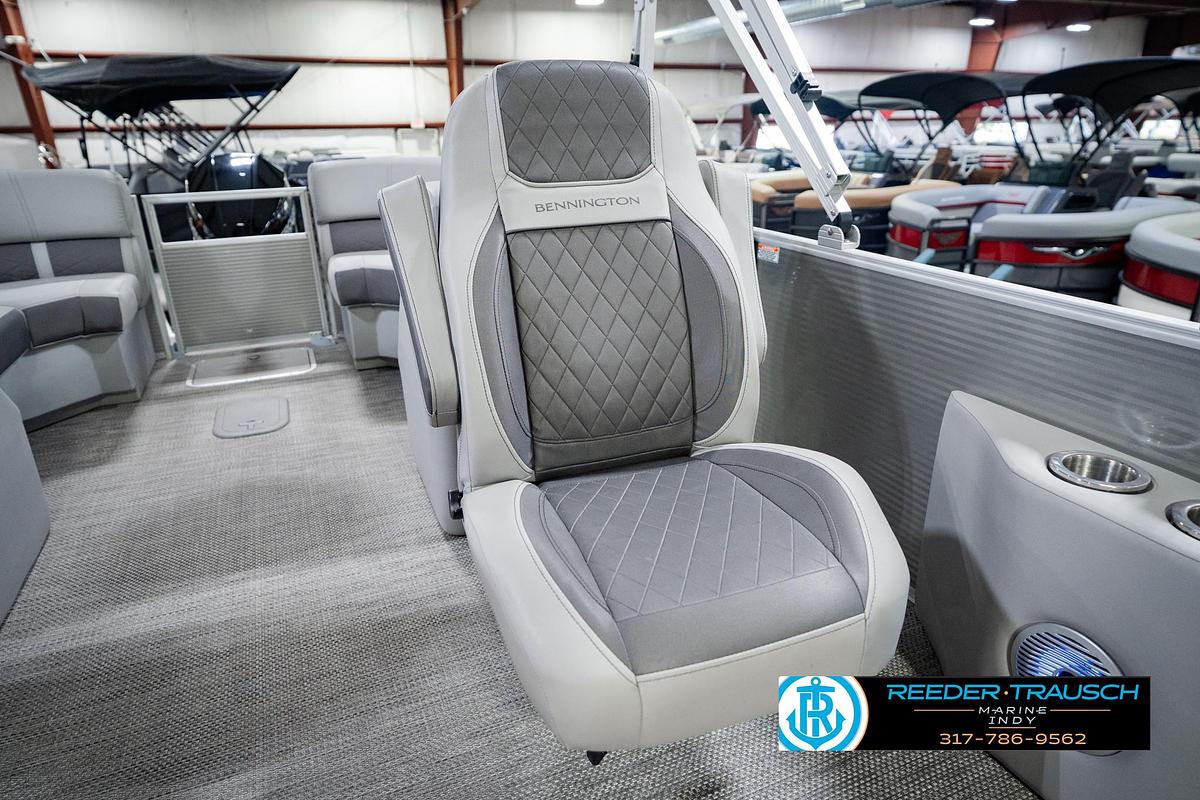 Used 2023 Bennington 23 LSR