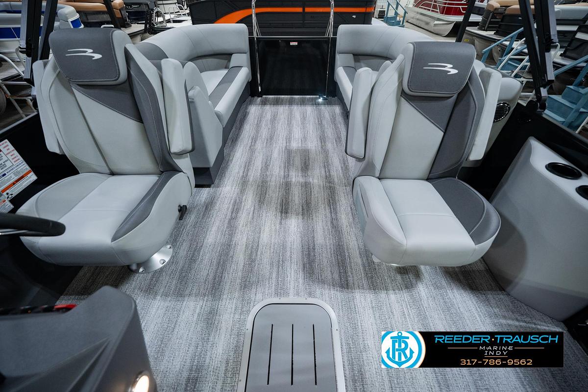 2027 Bennington 22 SSR