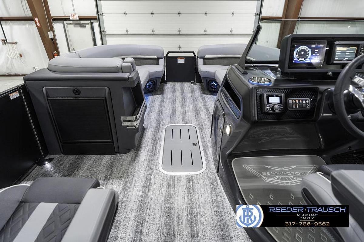 2025 Bennington 24 MFB