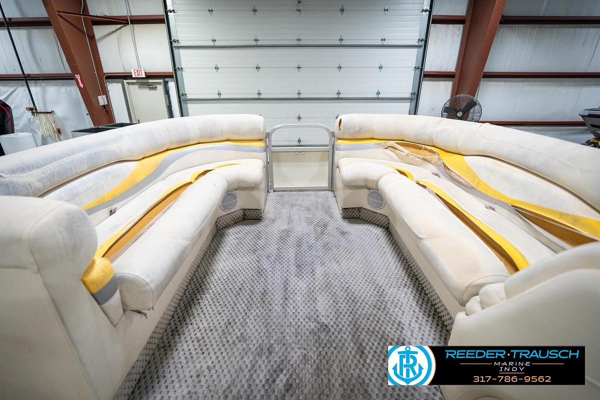 Used 2005 Bennington 2050 RL