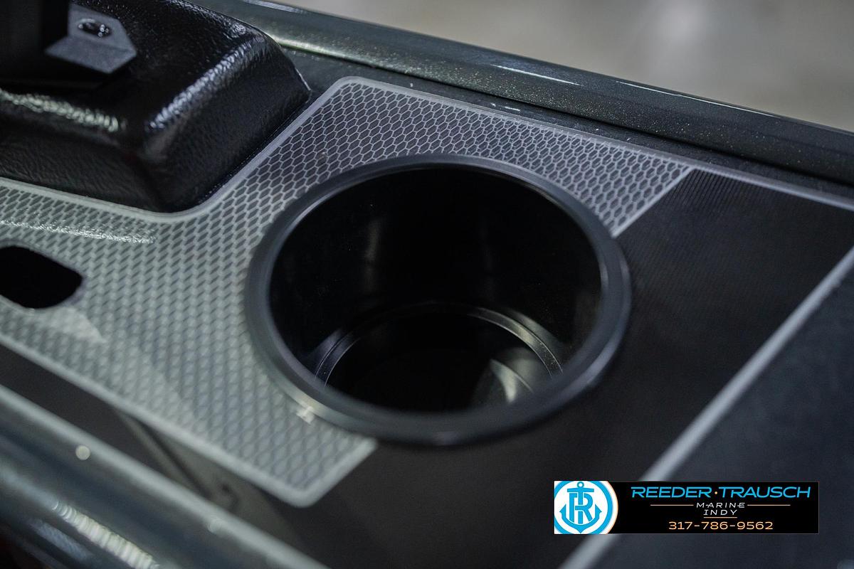 2026 Lund 1875 Crossover XS