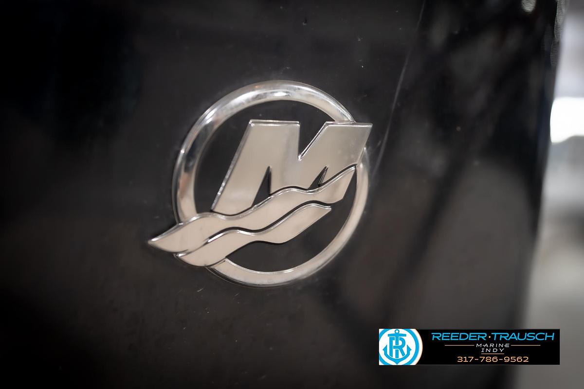 Used 2014 SunChaser Classic 8522 Lounger