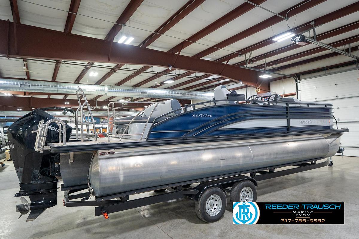 Used 2020 Harris Solstice