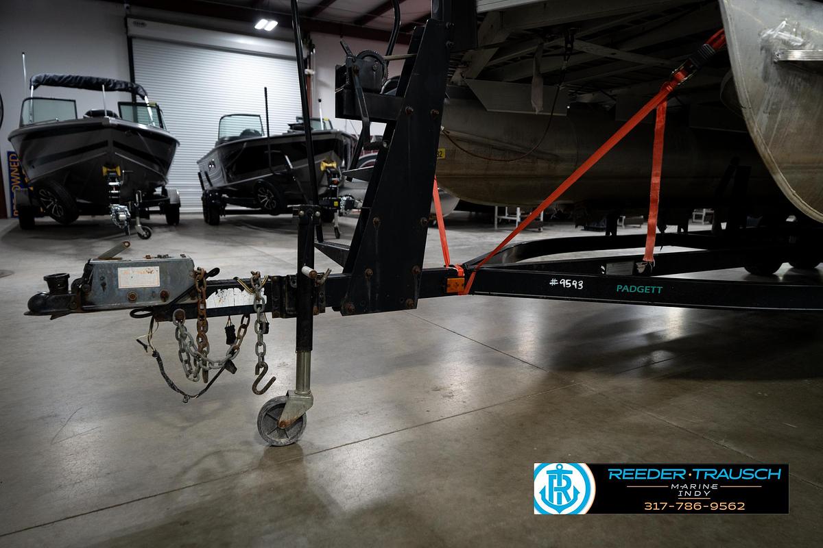 Used 1996 Suntracker Party Barge 24