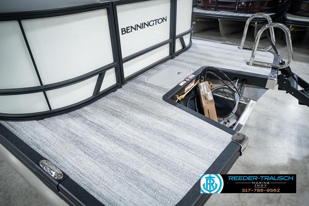 2027 Bennington 22 SSR