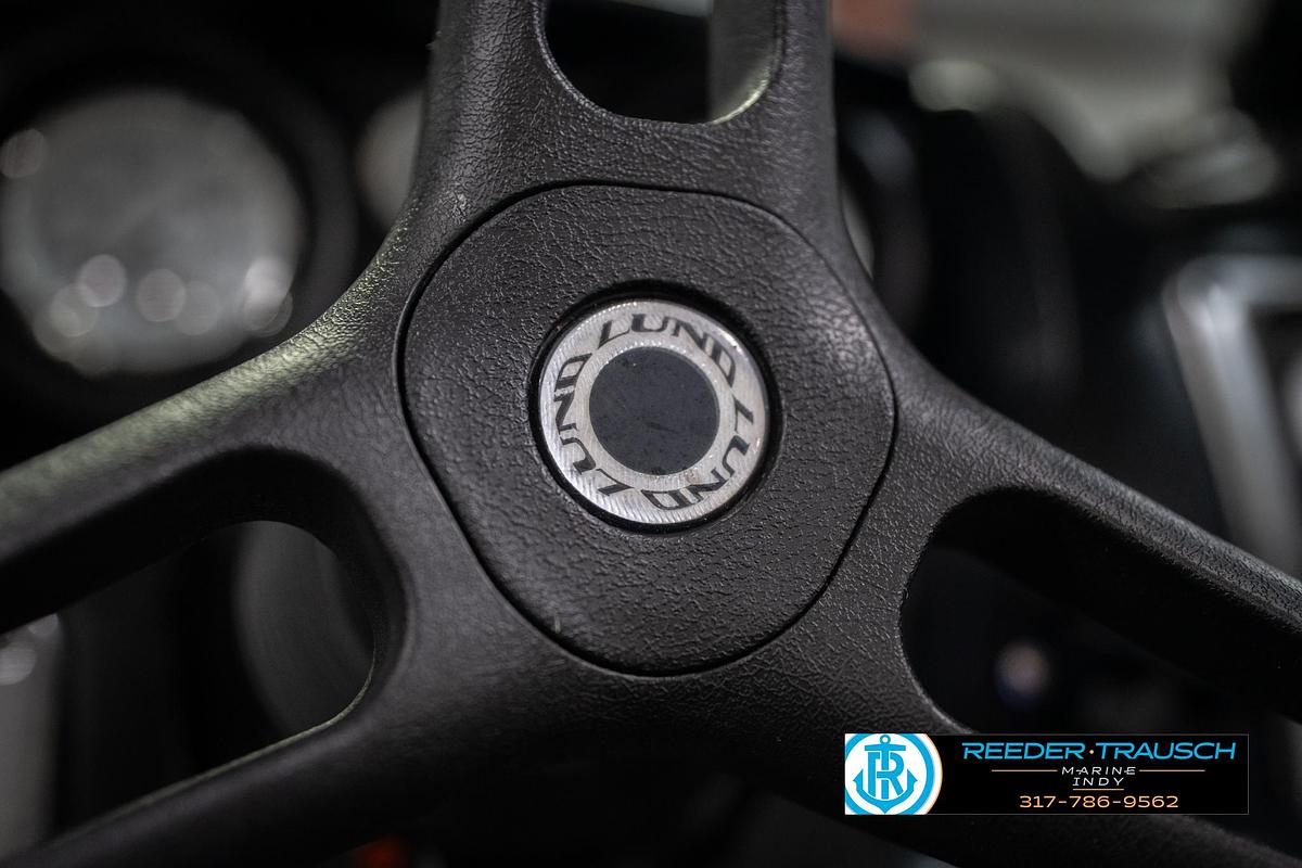 Used 2023 Lund 1875 Impact XS