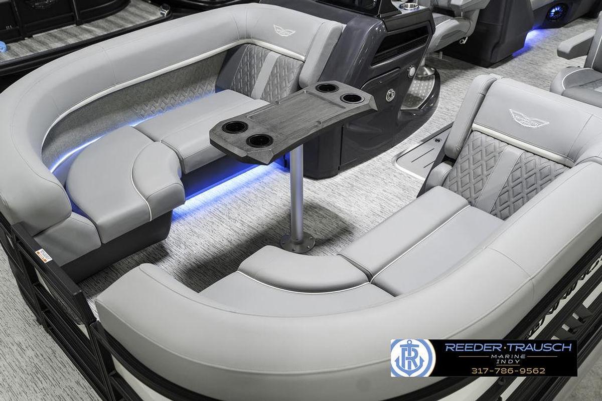 2025 Bennington 22 MFB