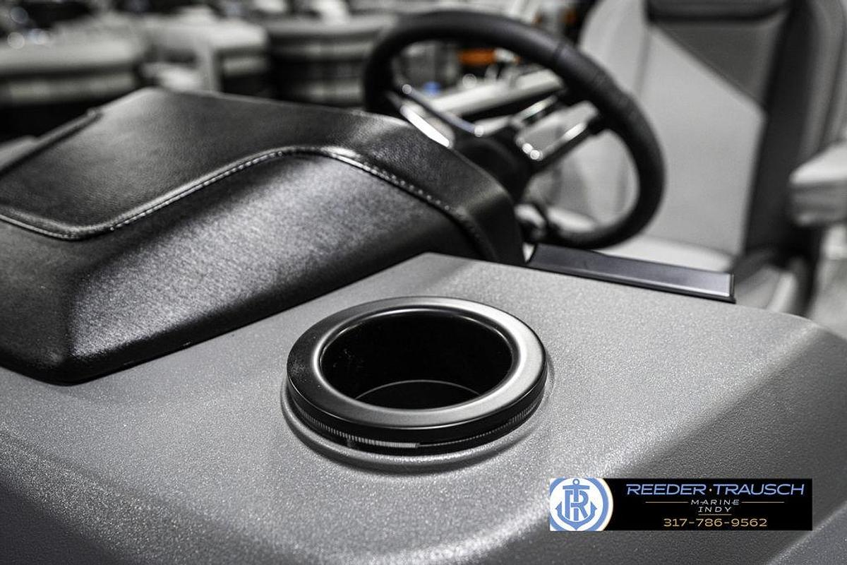 2025 Bennington 21 SS