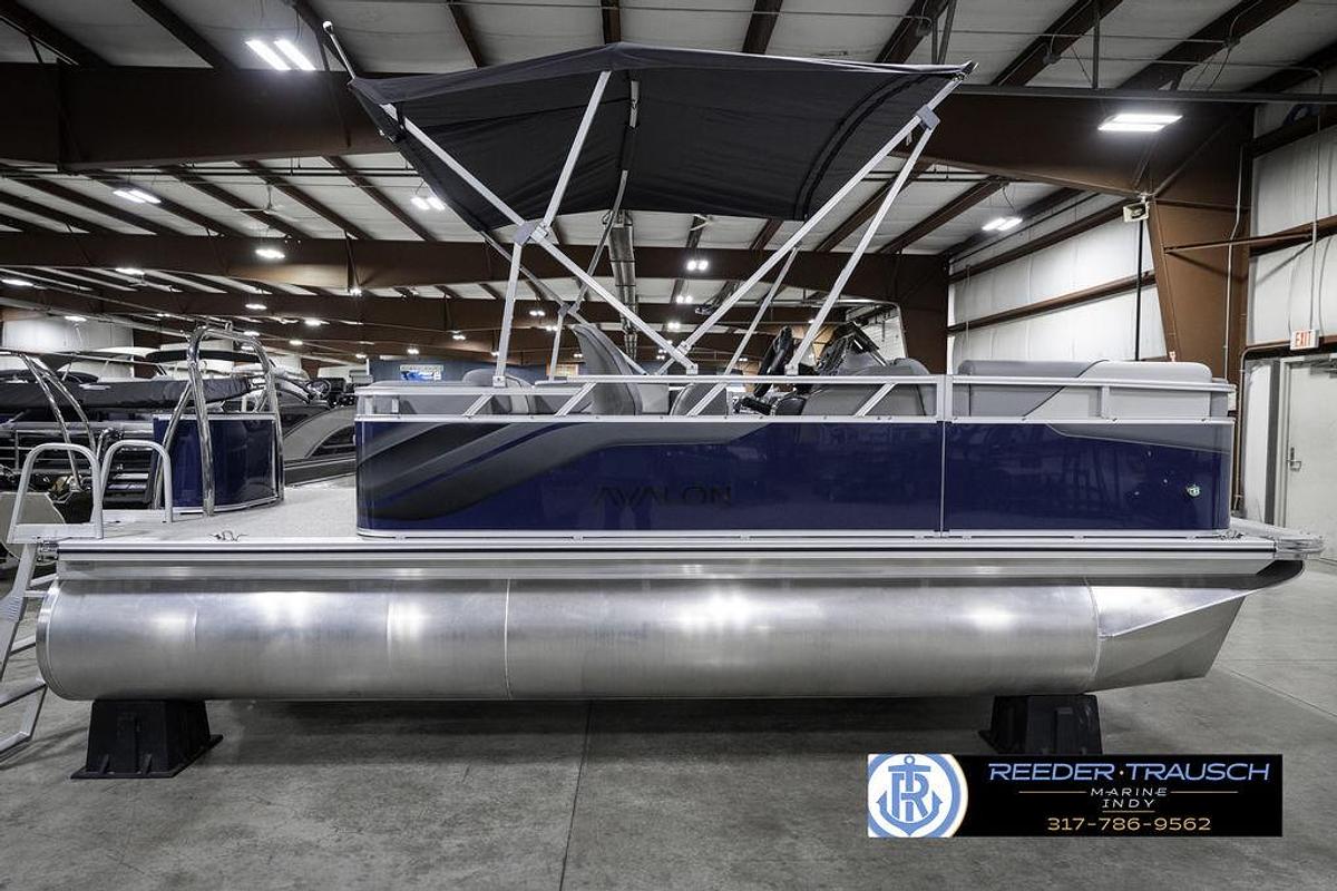 2025 Avalon 1785 Venture CRB