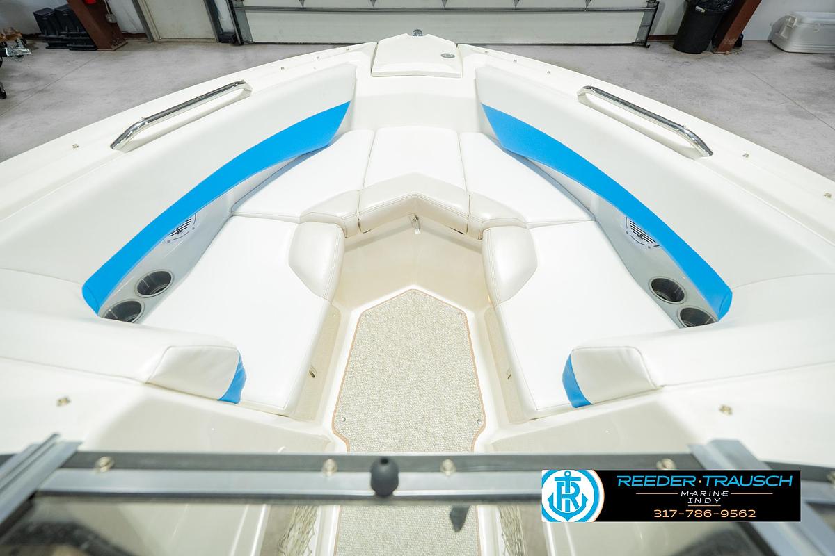 Used 2007 Larson 228 LXI
