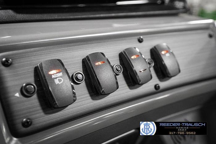 2025 Bennington 21 SSR