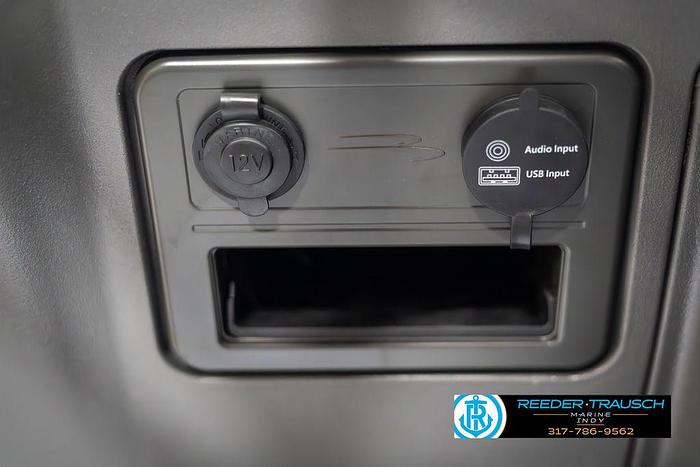 2025 Bennington 21 S