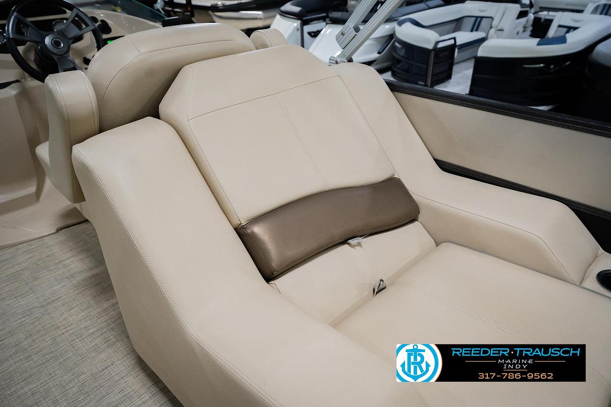 Used 2016 Crest 250 SLR2