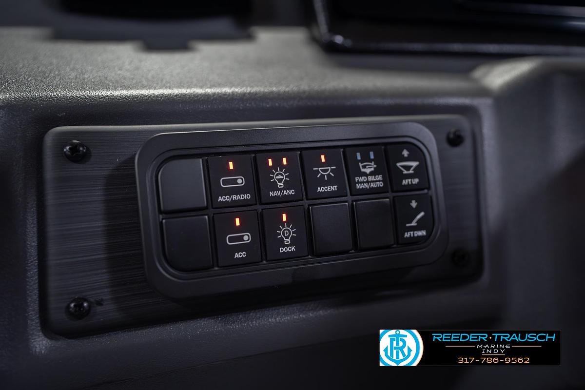 2026 Bennington 22 SLJ