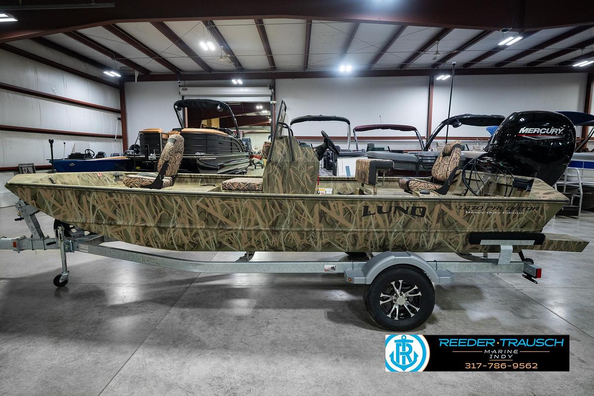 2026 Lund 1870 Predator Center Console