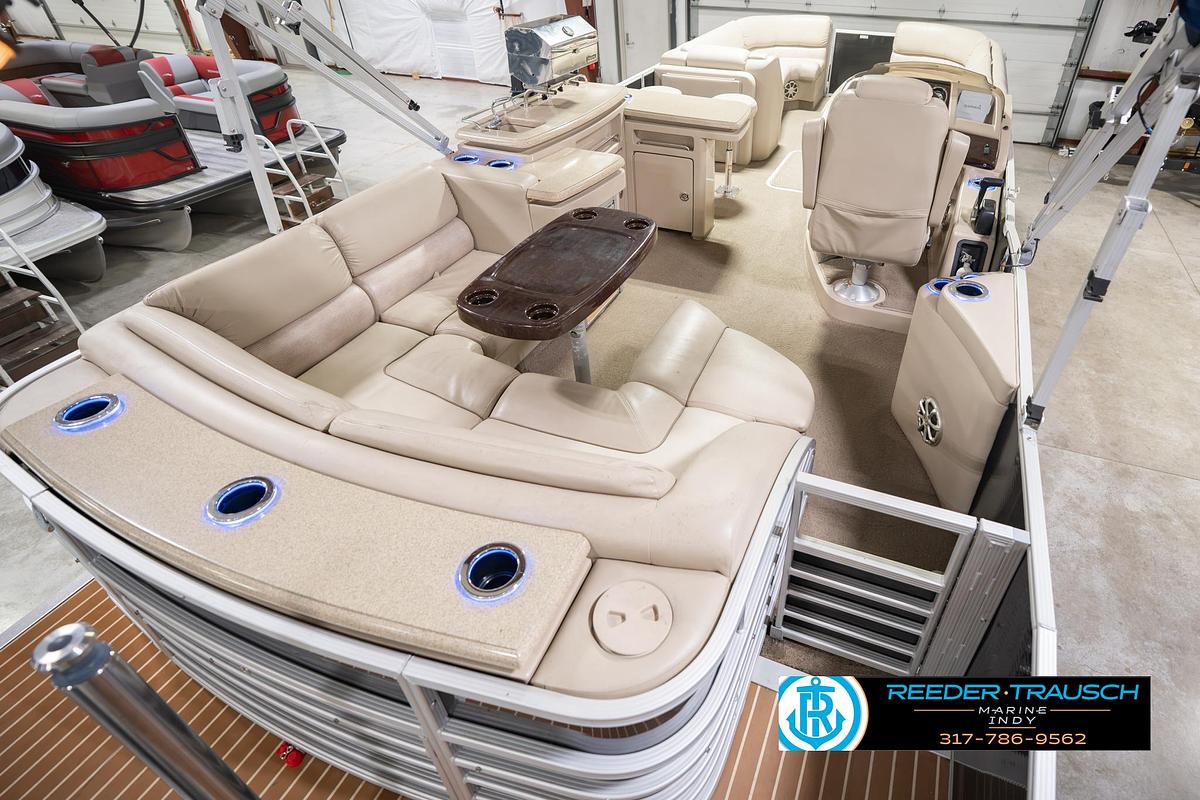 Used 2014 Bennington 2550 RCB