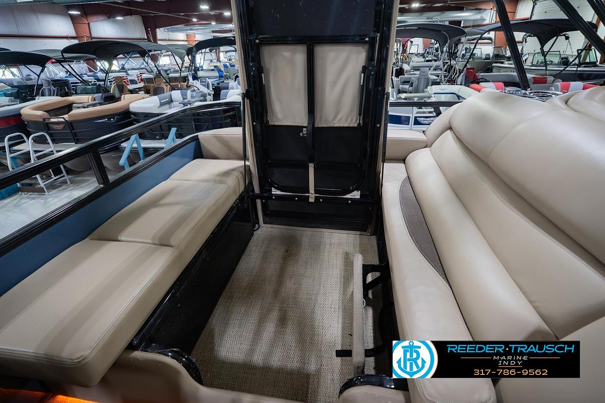 Used 2018 Regency 254 DL3
