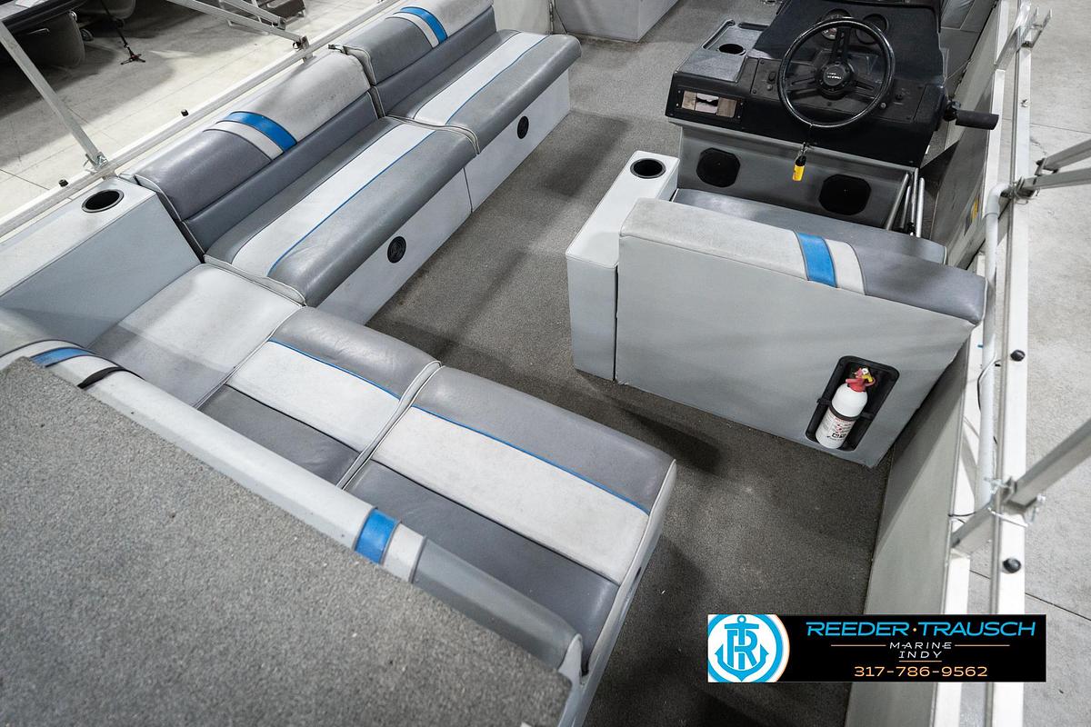 Used 1992 Sun Tracker Party Barge 24