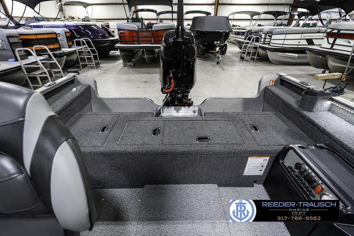 2025 Lund 1775 Pro Guide