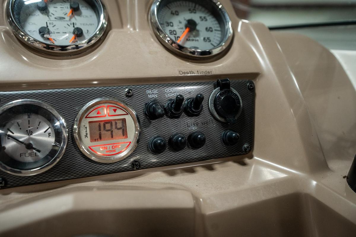 Used 2013 Chapparal 19 H20 F/S